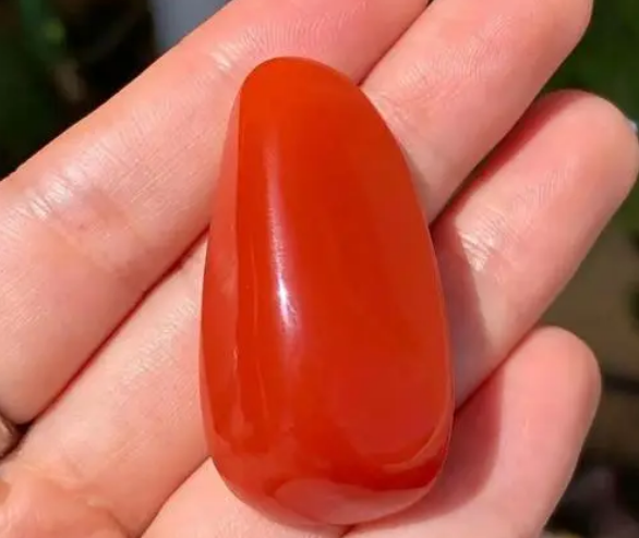 南红玛瑙产地是哪里的最好价值高