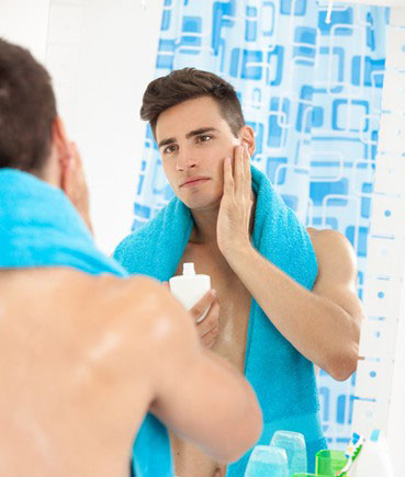 护肤须知：男士脸部不同部位长痘的原因分布图