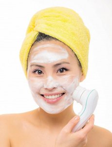 怎样洗脸可以去雀斑 有效祛斑洗脸方法