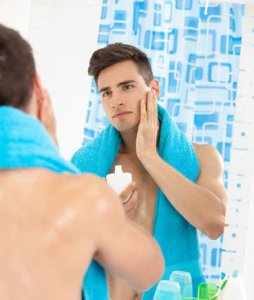 男生脸上长雀斑是什么原因 雀斑为何出现在男生脸上的原因是什么？