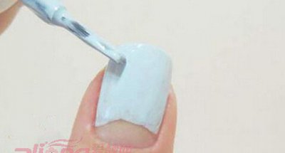 反法式玫瑰指甲彩绘 点亮夏日指尖色彩