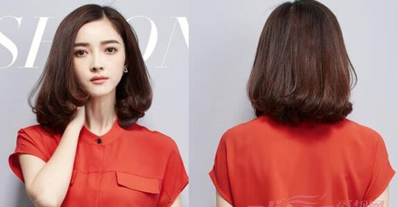 2024年新款轻熟女波波头短发发型图片