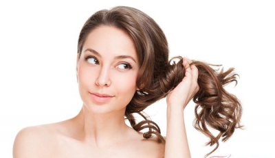 烫后的头发如何打理？实用的烫发头发打理方法