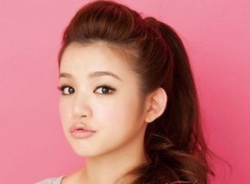 春日长发发型如何打理