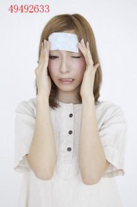 怎么区分风寒风热感冒 如何判断风寒和风热感冒的区别？