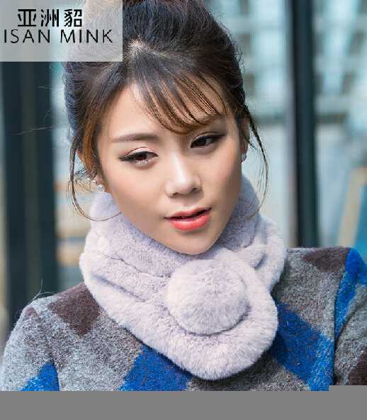 魅力百搭的韩国秋季时尚围巾
