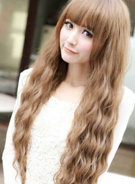 女生个性甜美烟花烫发型效果图