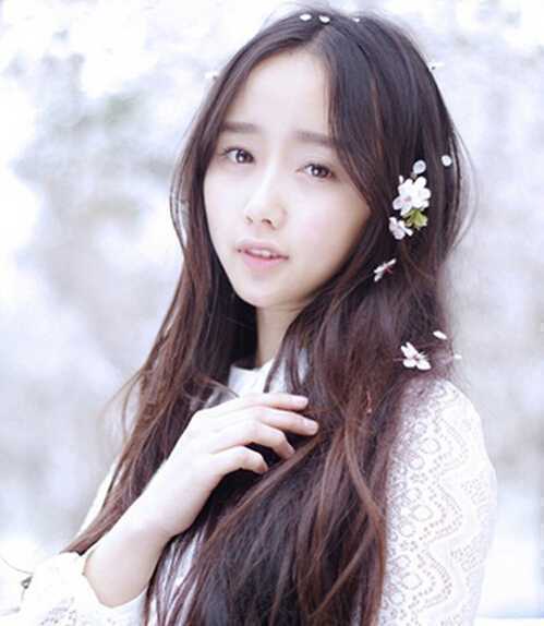 女生气质长发烫发发型P