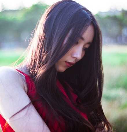 韩系修颜圆脸直发散发迷人气质