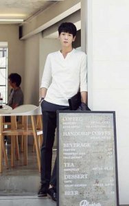 帅气男装v领长袖t恤打底衫 时尚V领男士长袖打底衫