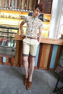 夏季新款碎花男士短袖衬衫 夏季时尚男士碎花短袖衬衫