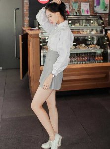 春季型人职场服装搭配示范 春季职场穿搭指南