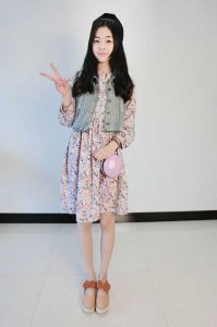 韩风夏季休闲出街搭配 夏日韩风悠闲街头时尚