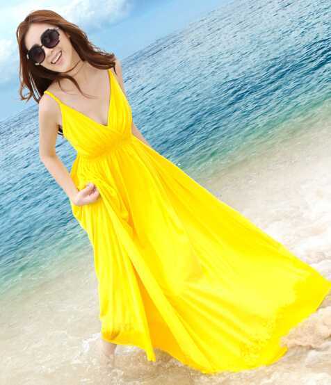度假风夏季黄色沙滩裙搭配