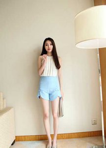 教你糖果色短裤怎么搭配 糖果色短裤的巧妙搭配技巧