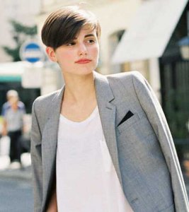 女生锅盖头发型图片 帅气锅盖头pk萌萌哒锅盖头