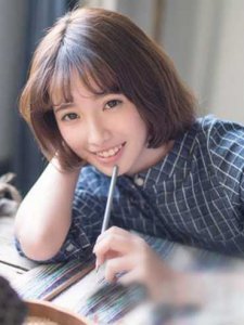 超IN的韩式中短发发型 不剪你就out了！