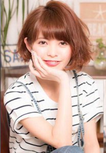 精选五款夏季最佳瘦脸短发 瘦脸修颜全搞定