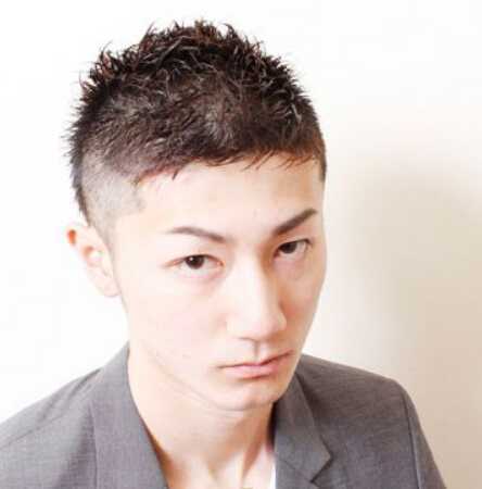 男生板寸头短发发型