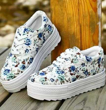 春季休闲厚底鞋搭配瞬间变高挑