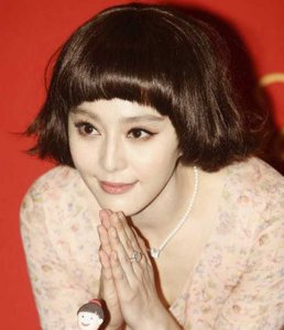 明星演绎时尚荷叶头短发发型 明星展现时尚荷叶头短发风采