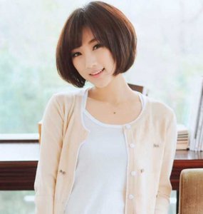 校园女生无敌可爱萝莉短发 校园短发萝莉女生甜美可爱无敌