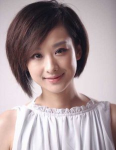 穆婷婷清纯短发 清纯短发走潮