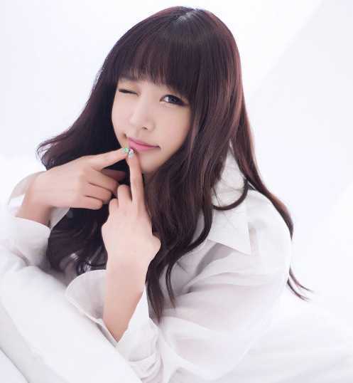 夏季最火热女生长发发型图