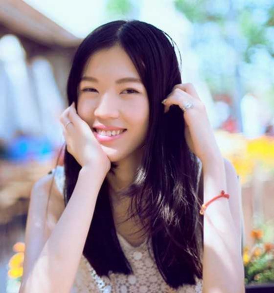 女生时尚百搭长发发型推荐图