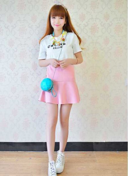 最新韩版矮小女生秋装时尚搭配
