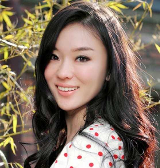 2024年迷人亮丽卷发发型图片