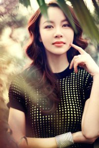 气质女神范长卷发发型图盘点 盘点气质女神风格的长卷发发型图