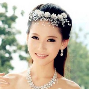 2024年流行新娘气质盘发发型 2024潮流婚礼盘发：新娘气质独领风骚