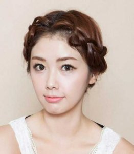 彰显最淑女淡雅风韩式盘发 展现高贵优雅的韩式盘发艺术