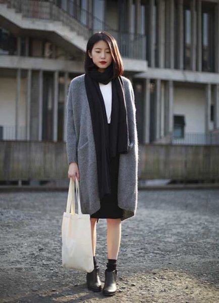 迷人淑女黑色中长发梨花头