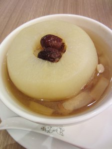 苹果银耳红枣汤的做法分享 苹果银耳红枣汤的简易制作方法