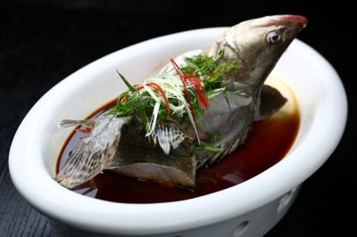 好吃又美容养颜的红焖鲢鱼 红烧鲢鱼：美味养颜的佳肴