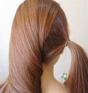 教你简单韩式甜美发型扎发步骤 学习简单的韩式甜美发型扎发方法