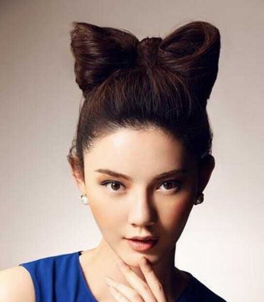 最新时髦俏皮猫耳朵扎发图解