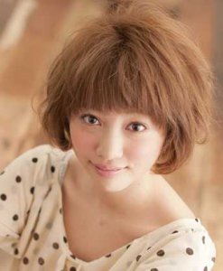 女生们不容错过！早春修颜短发发型