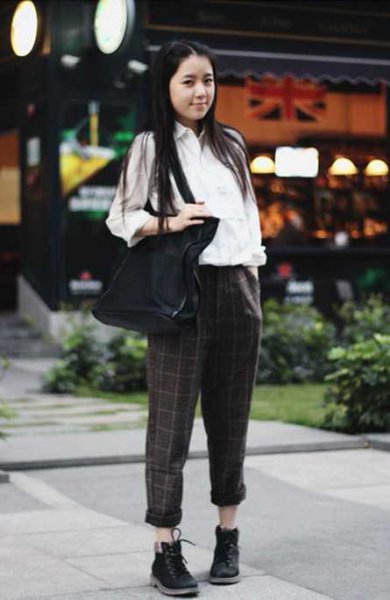 新款格子女裤将休闲风演绎