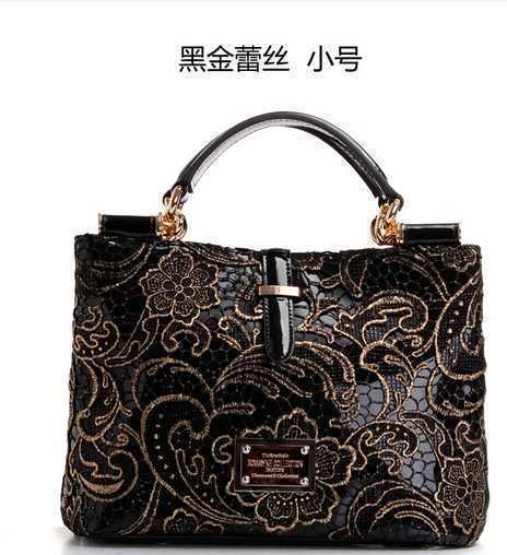 复古蕾丝手提包打造最美淑女风