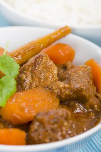 羊肉萝卜香锅 刺激味蕾挑起食欲