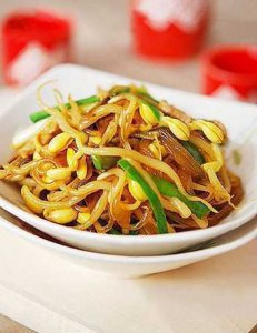 小编分享黄豆芽的家常做法 黄豆芽的简易家常做法
