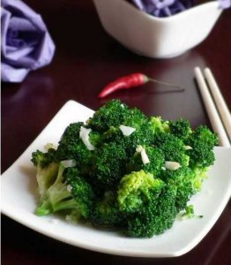 能提高免疫力的蒜蓉西兰花做法 提高免疫力的蒜蓉西兰花的简单制作