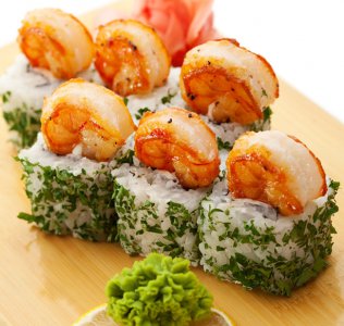 鲜虾寿司的做法分享 分享制作鲜虾寿司的方法