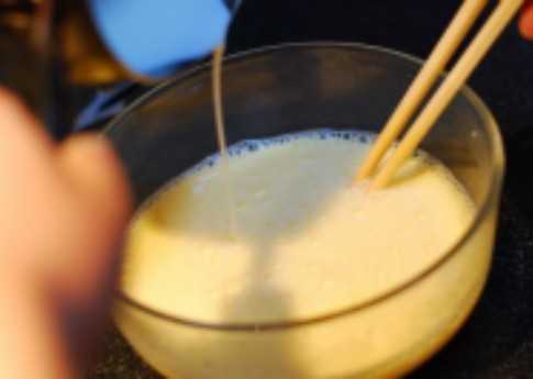 烤箱传统鸡蛋糕做法简单却很美味