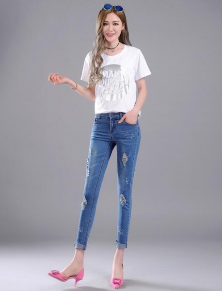 最受女生青睐的韩版时尚休闲牛仔裤