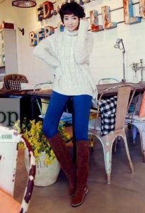 韩国混色宽松针织毛衣穿出韩范时尚