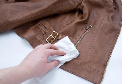 衣服上的铁锈斑迹怎么去除小妙招 能用洁厕灵吗？